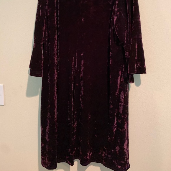 Jessica Howard Purple Velvet Dress - Picture 7 of 7